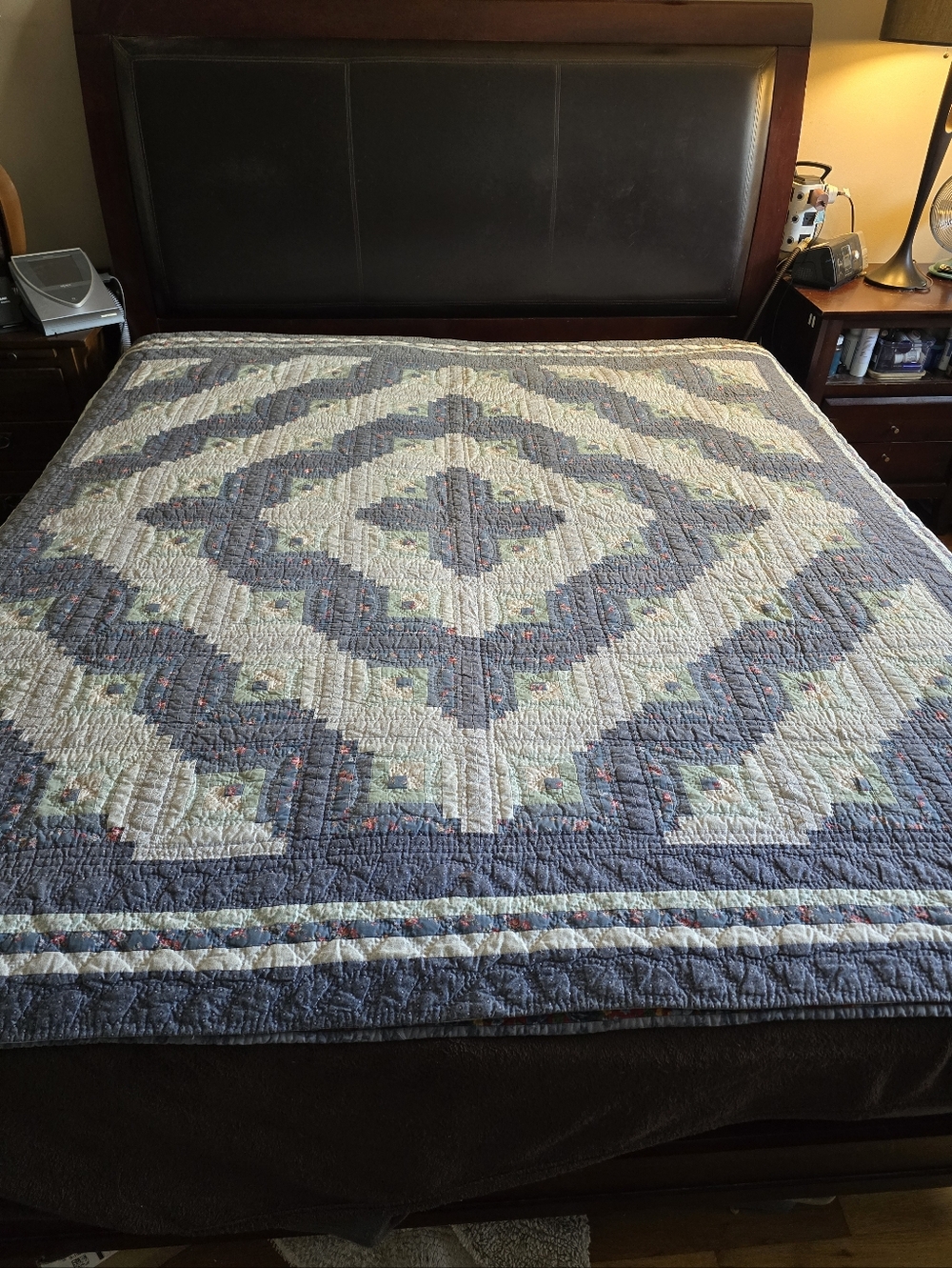 Vintage Arch Quilt 82 X 82 Like New